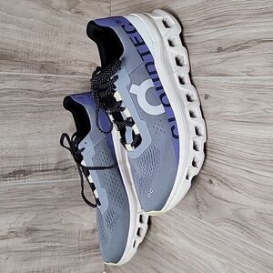 On Running Cloudmonster Mens 10